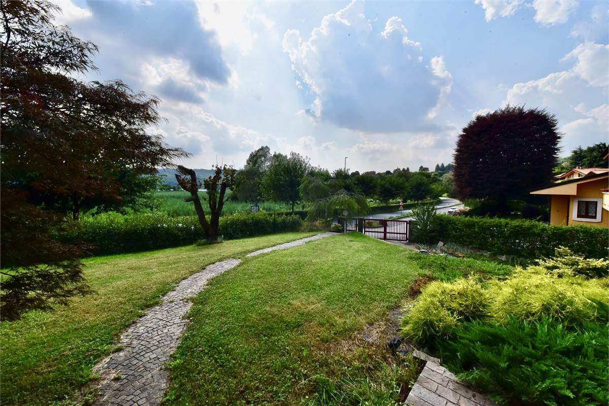 Elegante Villa con vista sul lago di Montorfano