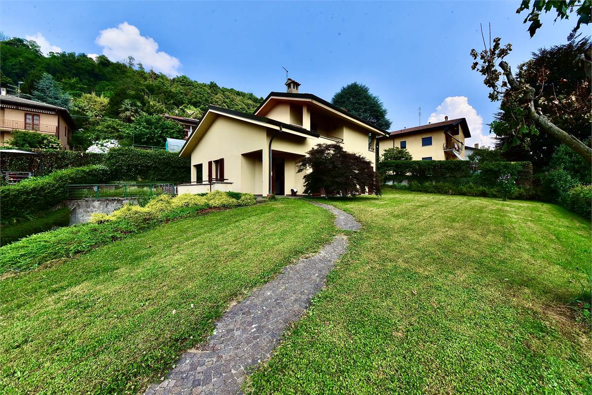 Elegante Villa con vista sul lago di Montorfano