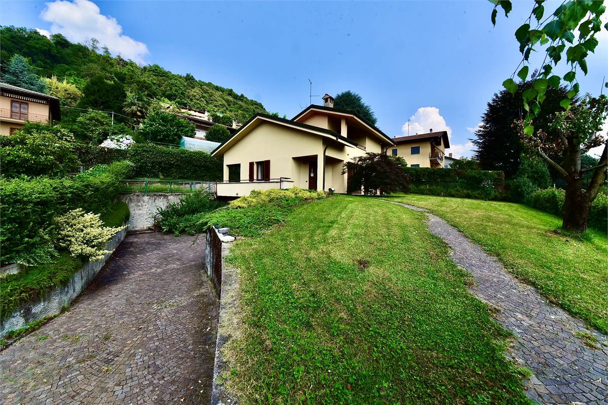 Elegante Villa con vista sul lago di Montorfano