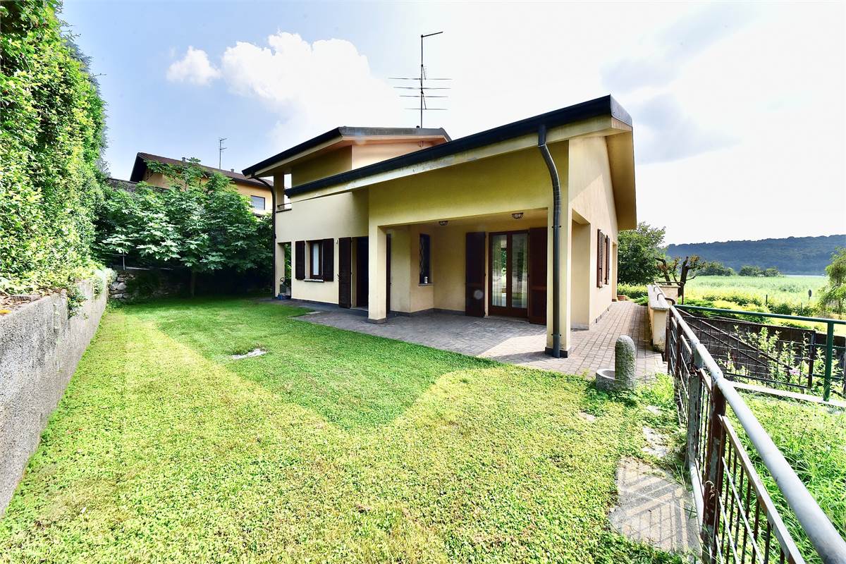 Elegante Villa con vista sul lago di Montorfano