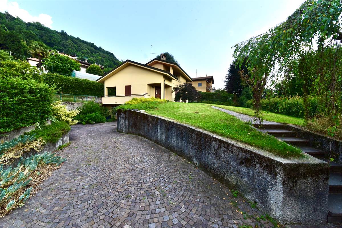 Elegante Villa con vista sul lago di Montorfano