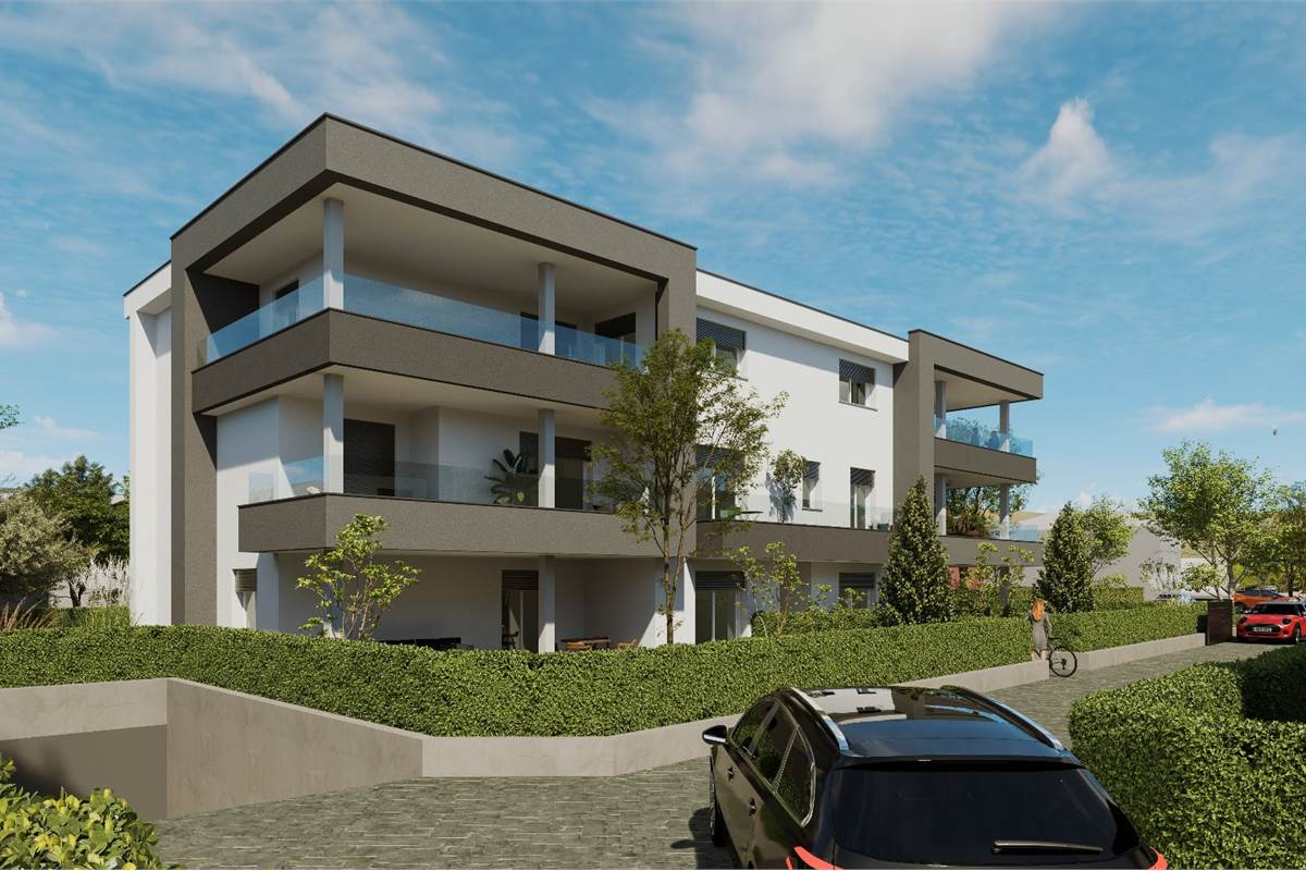 CADORAGO QUADRILOCALE CON TERRAZZO E BOX DOPPIO