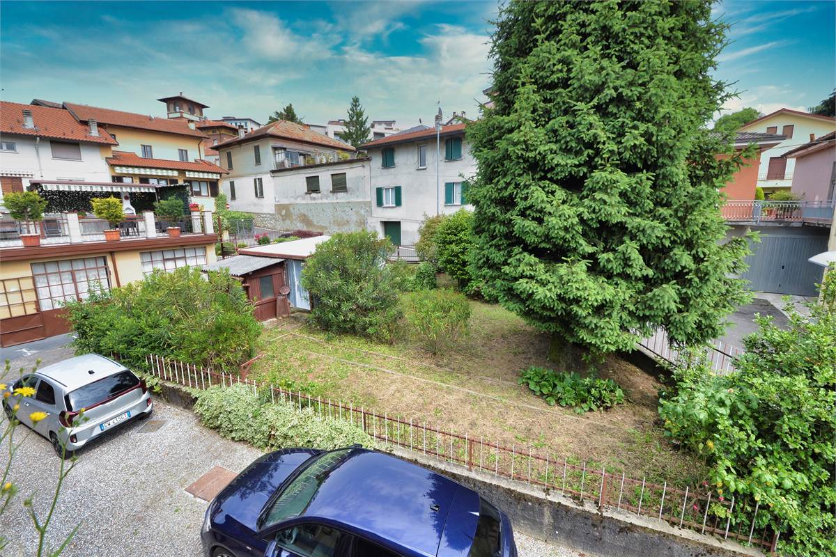 Cantù A DUE PASSI DAL CENTRO 
