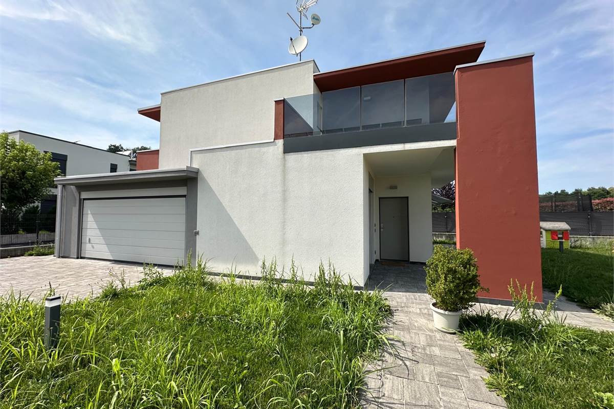 OLTRONA SAN MAMETE VILLA SINGOLA COMPLETAMENTE ARREDATA