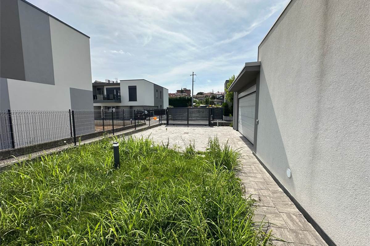 OLTRONA SAN MAMETE VILLA SINGOLA COMPLETAMENTE ARREDATA