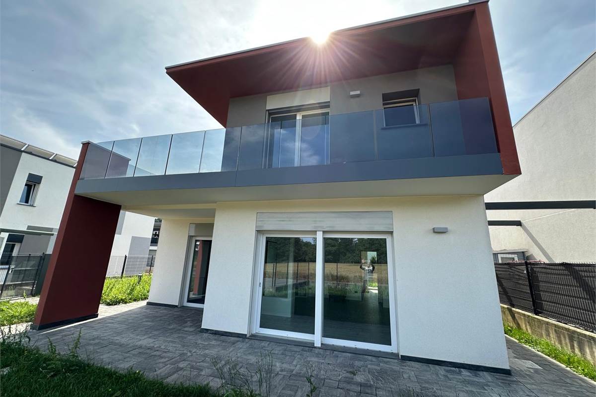 OLTRONA SAN MAMETE VILLA SINGOLA COMPLETAMENTE ARREDATA