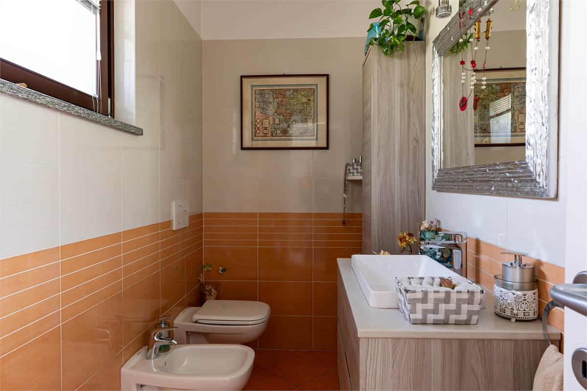 ALSERIO ELEGANTE VILLA SINGOLA