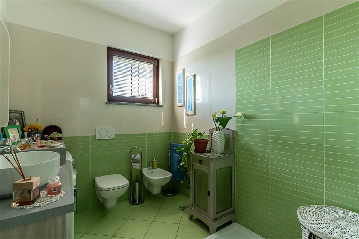 ALSERIO ELEGANTE VILLA SINGOLA