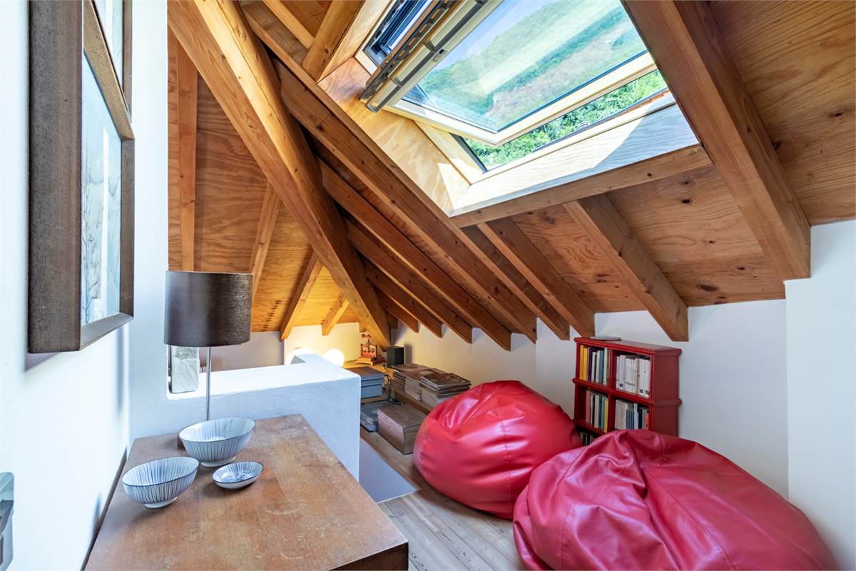POGNANA LARIO - AFFASCINANTE PORZIONE DI CASA CON VISTA LAGO TERRAZZI E DEPANDANCE
