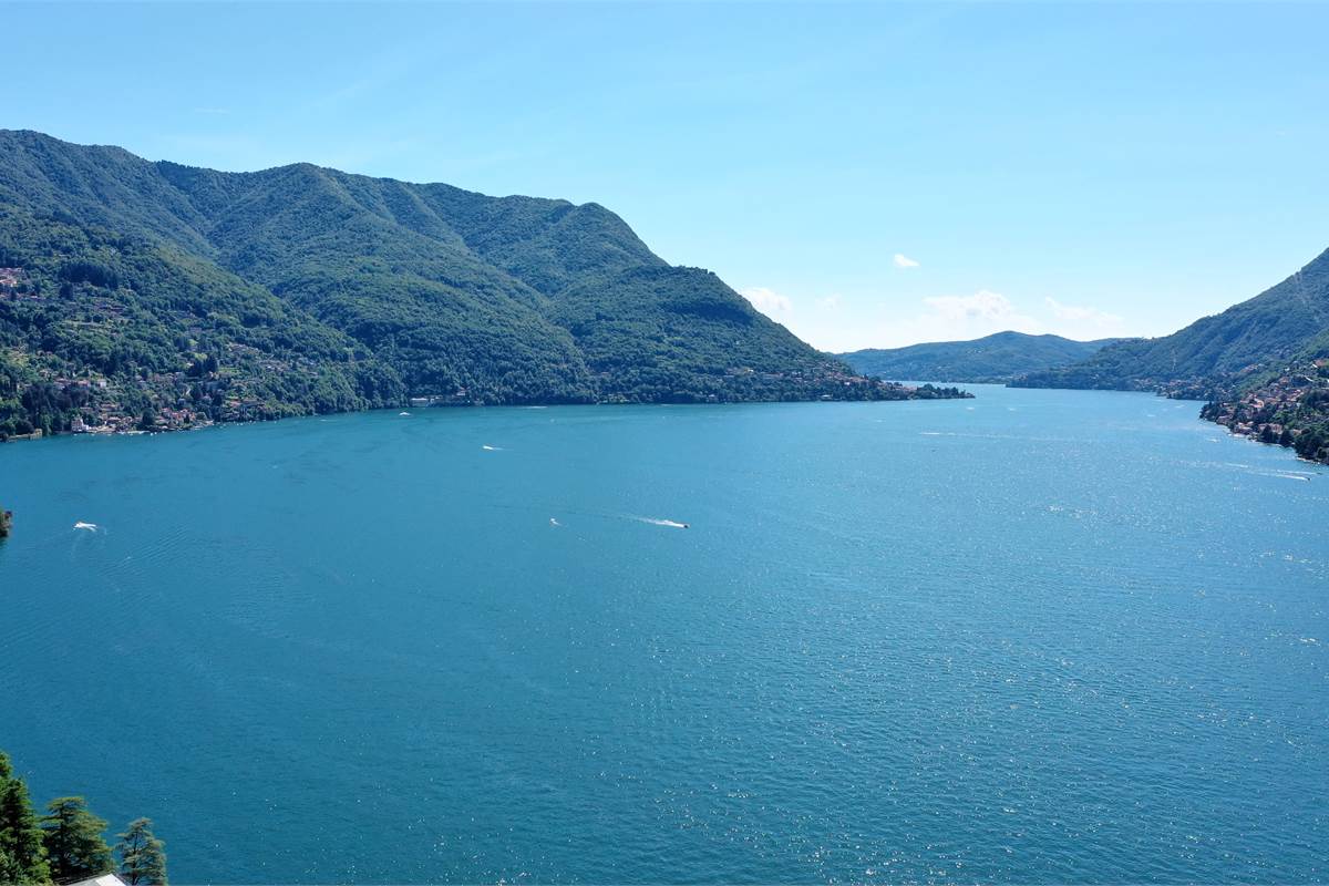 POGNANA LARIO - AFFASCINANTE PORZIONE DI CASA CON VISTA LAGO TERRAZZI E DEPANDANCE