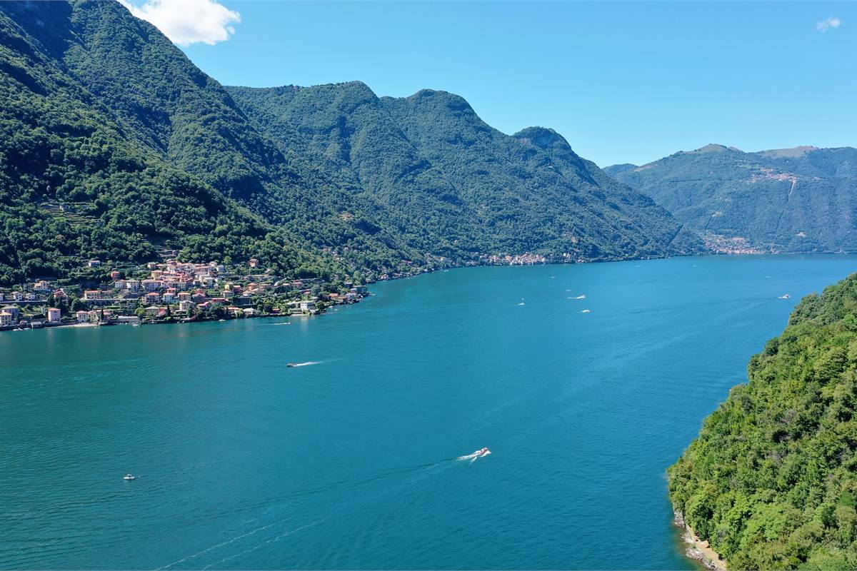 POGNANA LARIO - AFFASCINANTE PORZIONE DI CASA CON VISTA LAGO TERRAZZI E DEPANDANCE