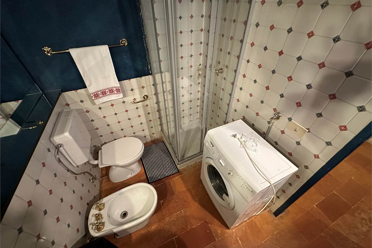 COMO BELLISSIMO MONOLOCALE ARREDATO