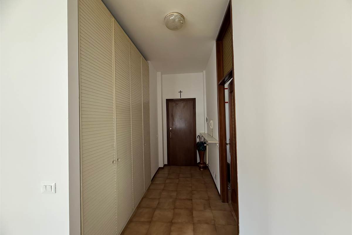 COMO ALBATE CENTRO