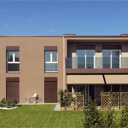 GUANZATE NUOVO QUADRILOCALE CON TERRAZZO