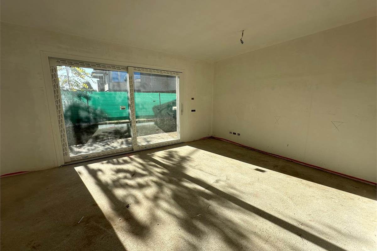  LIMIDO COMASCO VILLETTA A SCHIERA DI NUOVA COSTRUZIONE