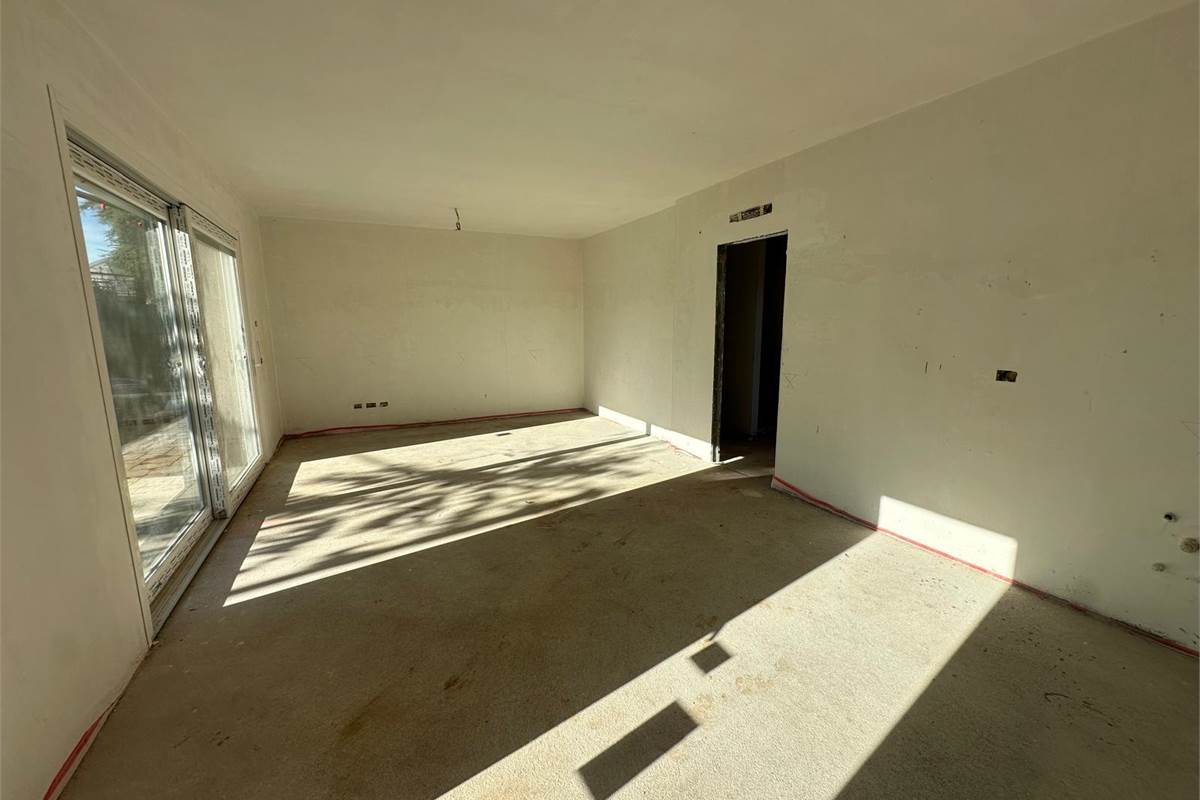  LIMIDO COMASCO VILLETTA A SCHIERA DI NUOVA COSTRUZIONE