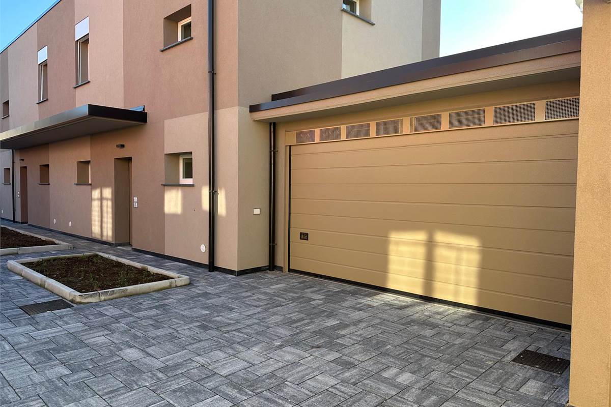  LIMIDO COMASCO VILLETTA A SCHIERA DI NUOVA COSTRUZIONE