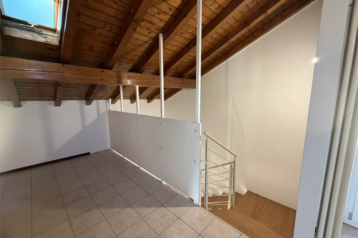 CASNATE VILLA INDIPENDENTE