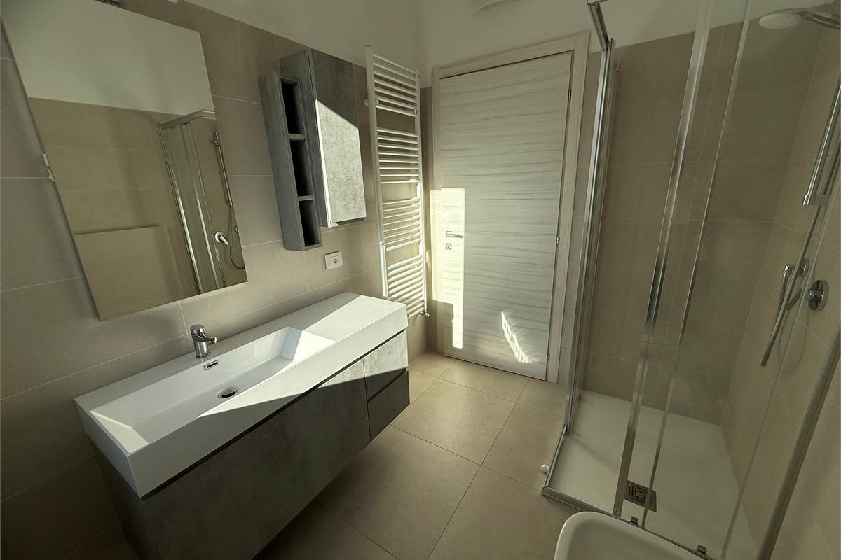 CASNATE VILLA INDIPENDENTE