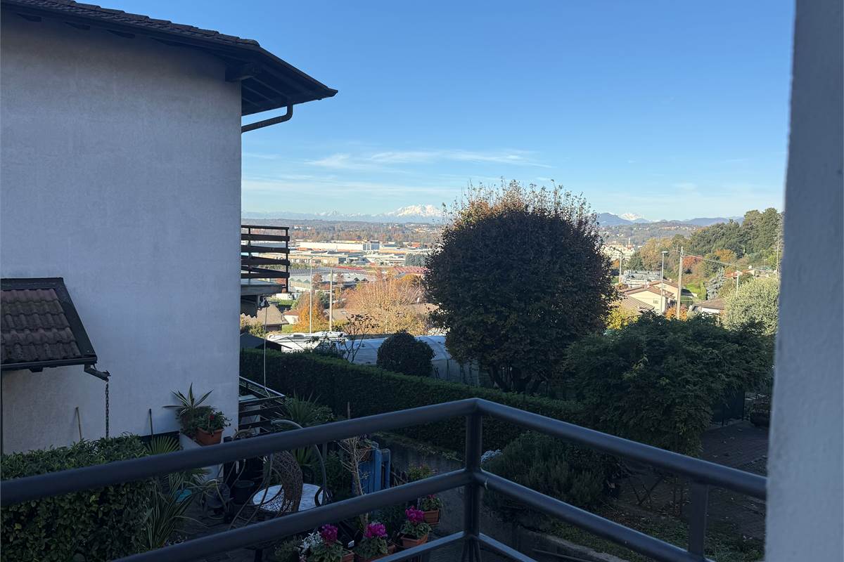 CASNATE VILLA INDIPENDENTE