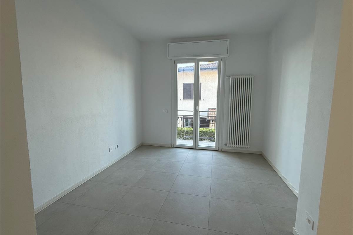 CASNATE VILLA INDIPENDENTE