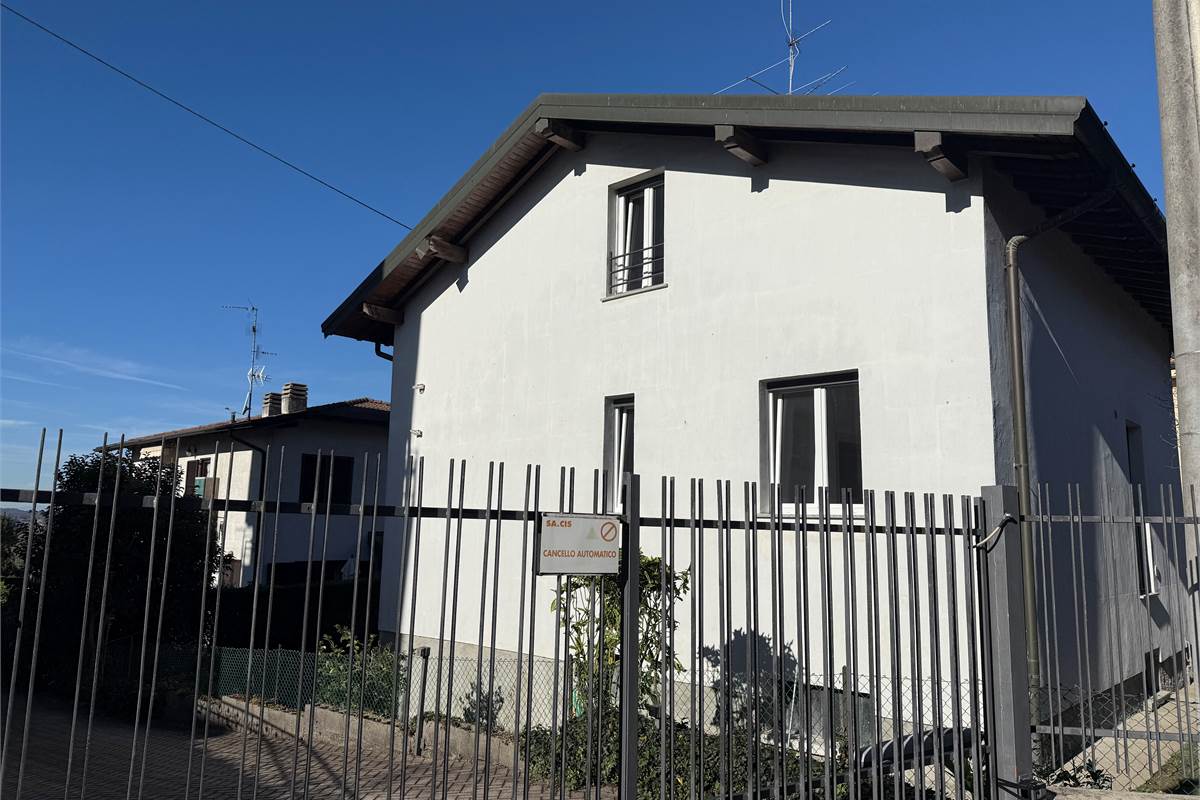 CASNATE VILLA INDIPENDENTE