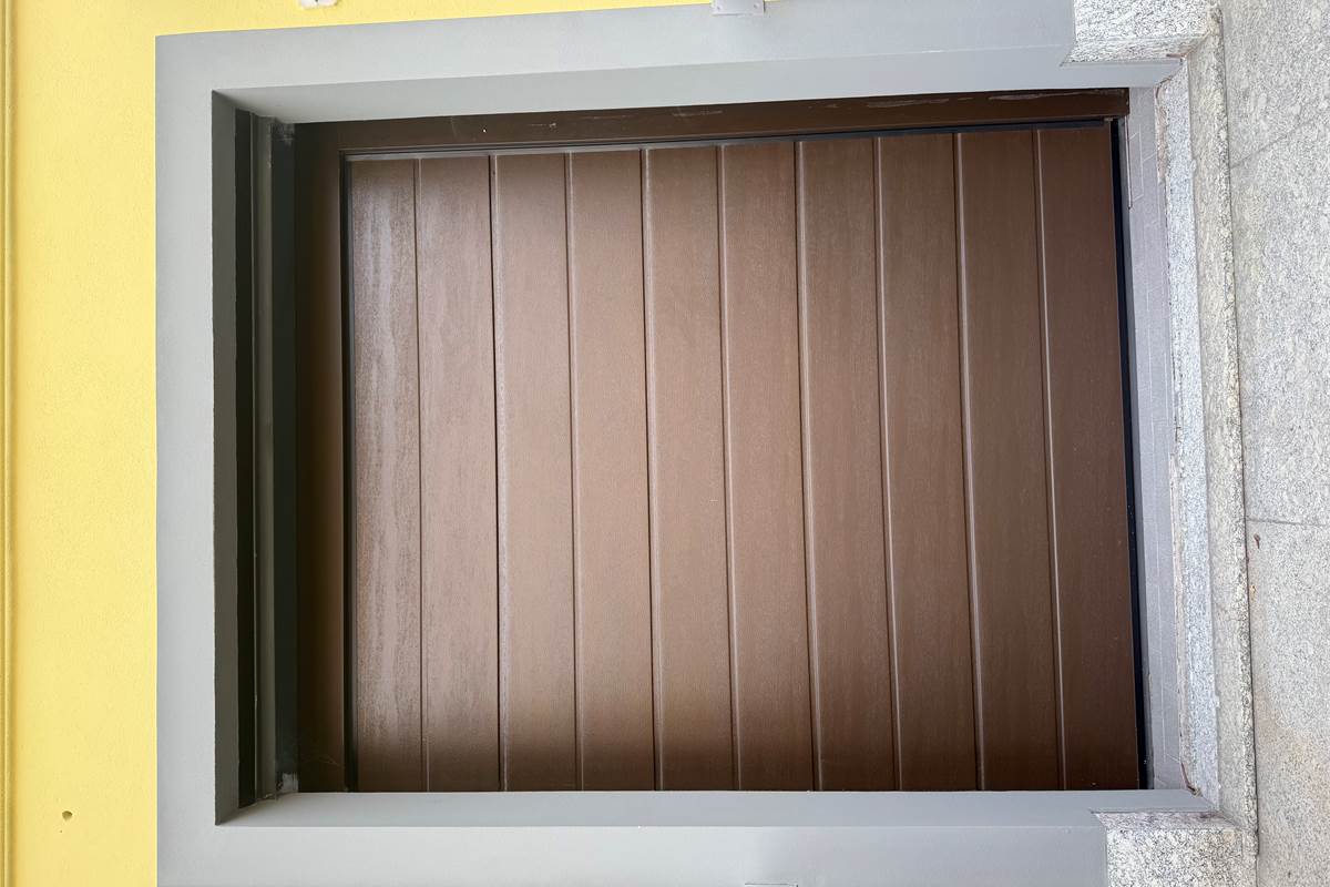 APPARTAMENTO LUMINOSO E PANORAMICO IN PICCOLA PALAZZINA 