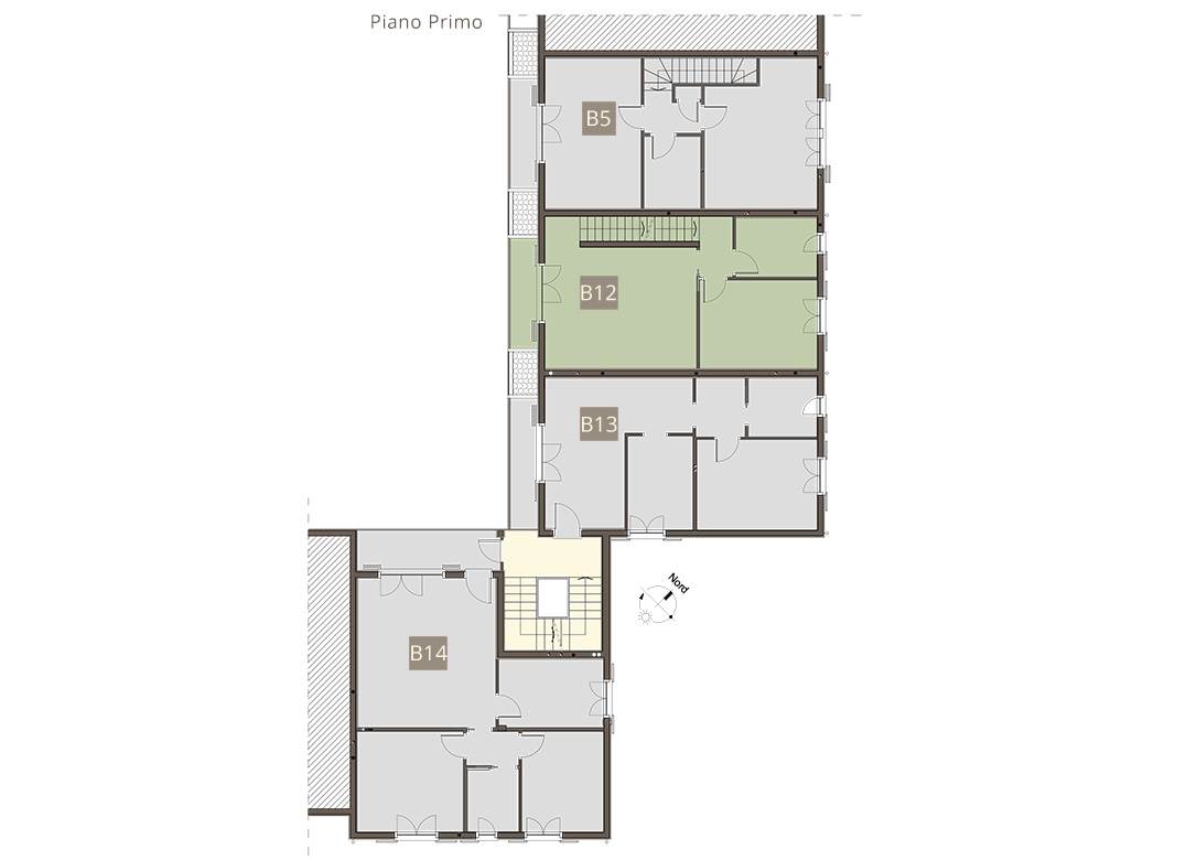 TRADATE TRILOCALE SU DUE LIVELLI CON CANTINA E BOX