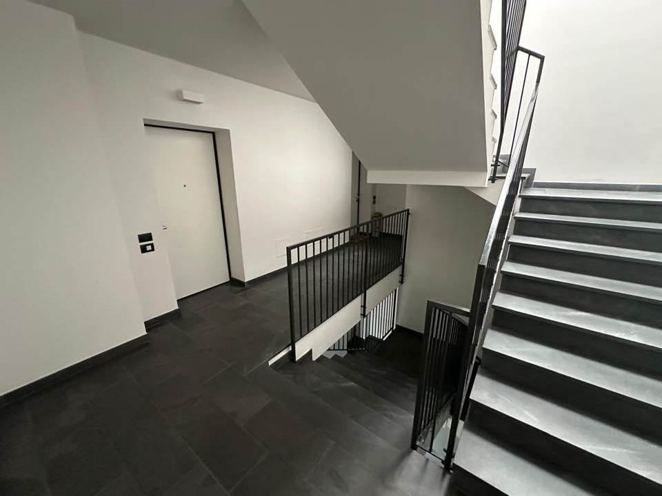 MOZZATE TRILOCALE CON TERRAZZO E BOX