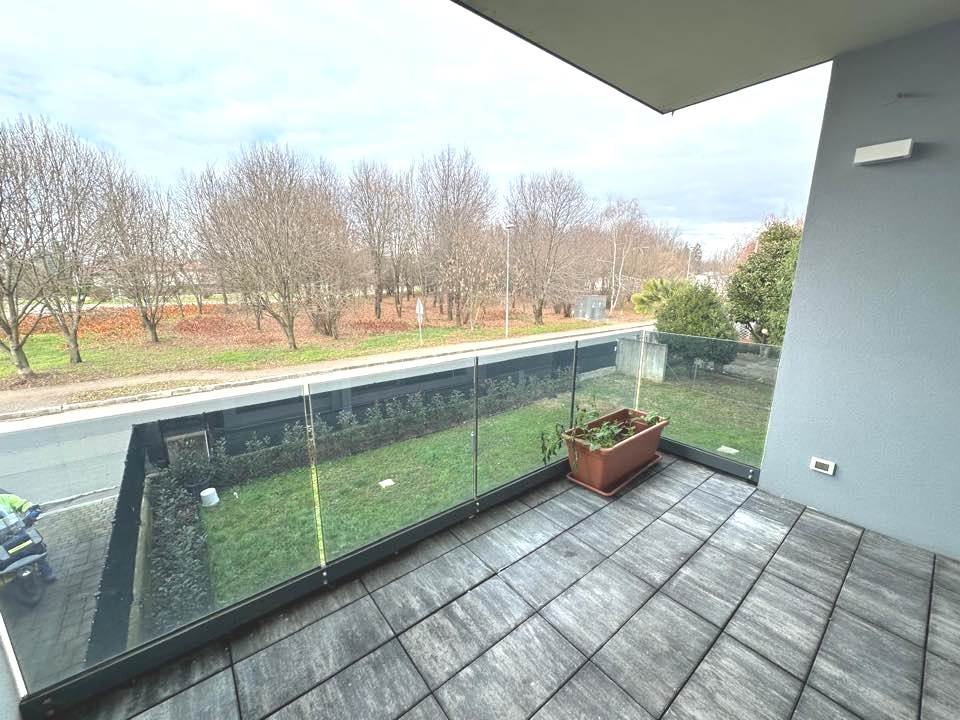 MOZZATE TRILOCALE CON TERRAZZO E BOX