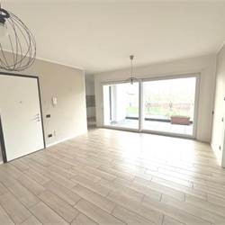 MOZZATE TRILOCALE CON TERRAZZO E BOX