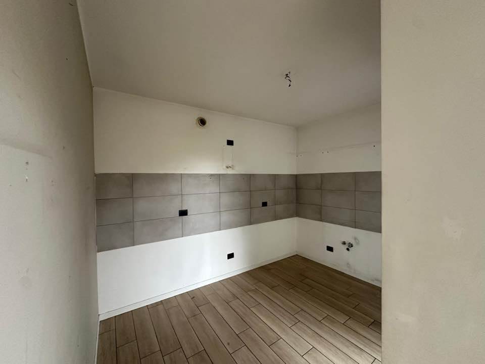 MOZZATE TRILOCALE CON TERRAZZO E BOX