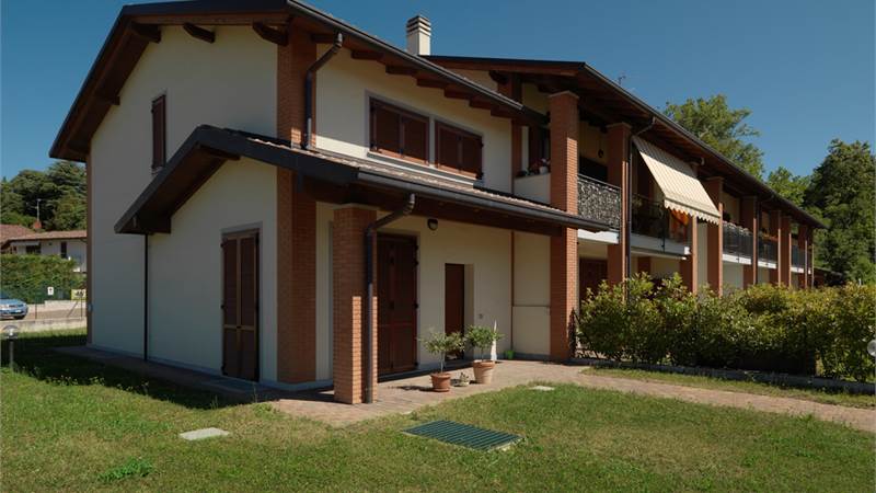 ANZANO DEL PARCO VILLETTA DI TESTA CON AMPIO GIARDINO