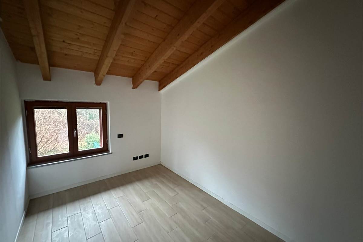 ANZANO DEL PARCO VILLETTA DI TESTA CON AMPIO GIARDINO