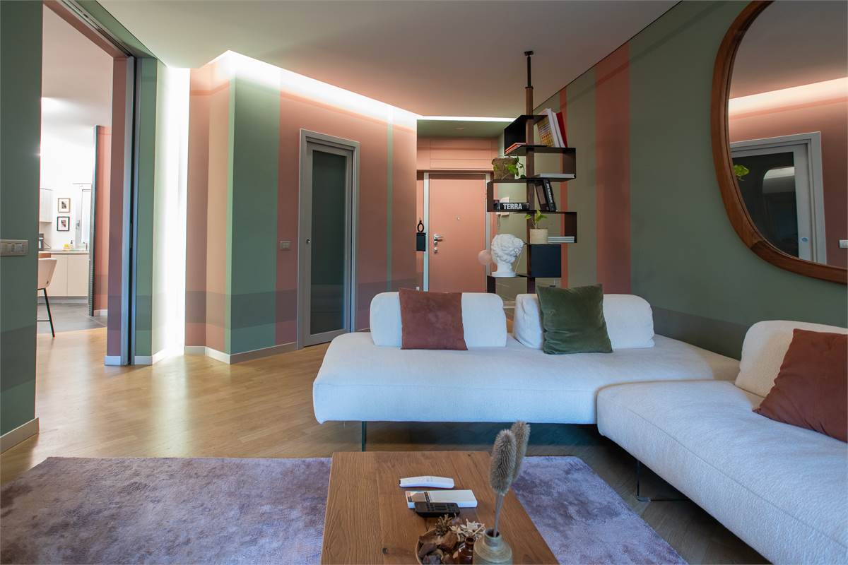 COMO APPARTAMENTO CON PORTICO - ARREDATO 