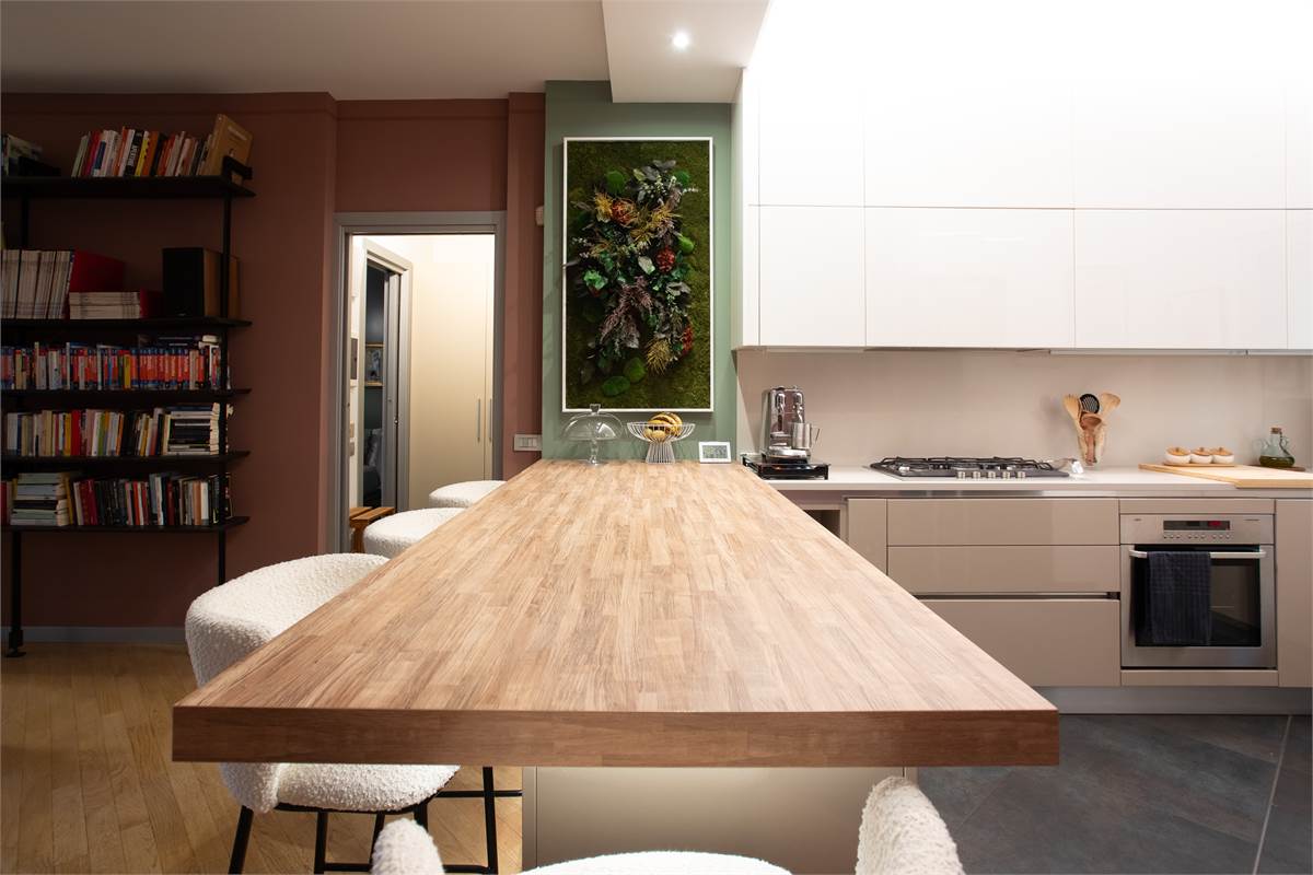 COMO APPARTAMENTO CON PORTICO - ARREDATO 