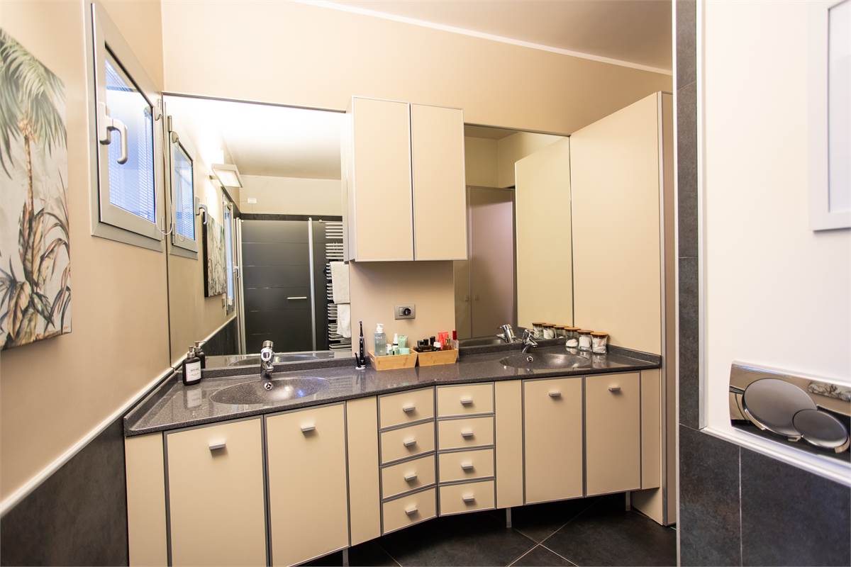 COMO APPARTAMENTO CON PORTICO - ARREDATO 