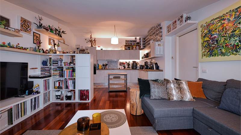 SEREGNO – BILOCALE MANSARDATO SENZA SPESE CONDOMINIALI