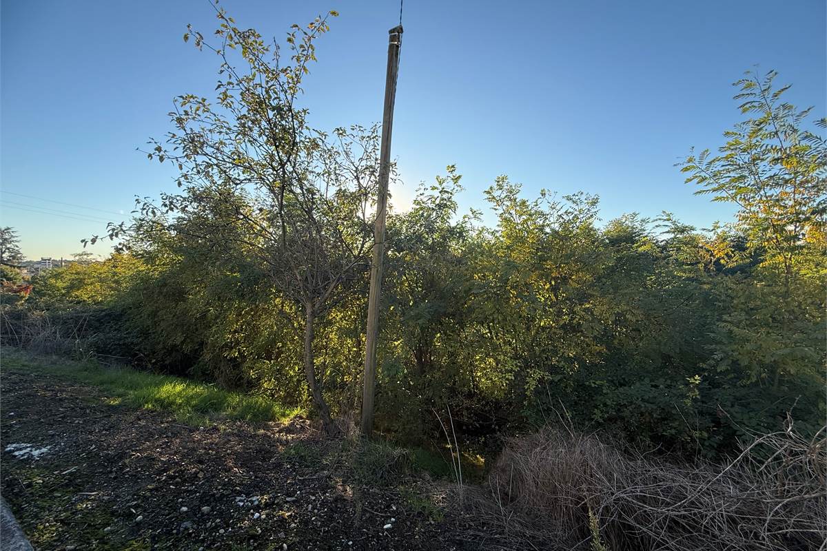 CANTU' AMPIO TERRENO PANORAMICO