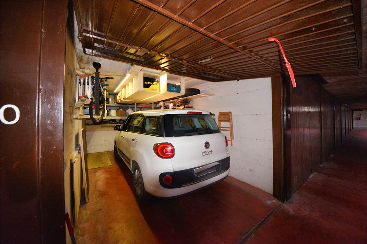 LURAGO ERBA TRELOCALI CON TAVERNA