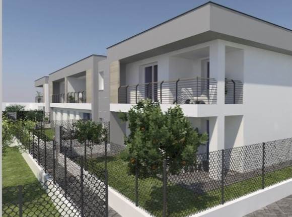 BREGNANO NUOVO TRILOCALE CON BALCONI E BOX