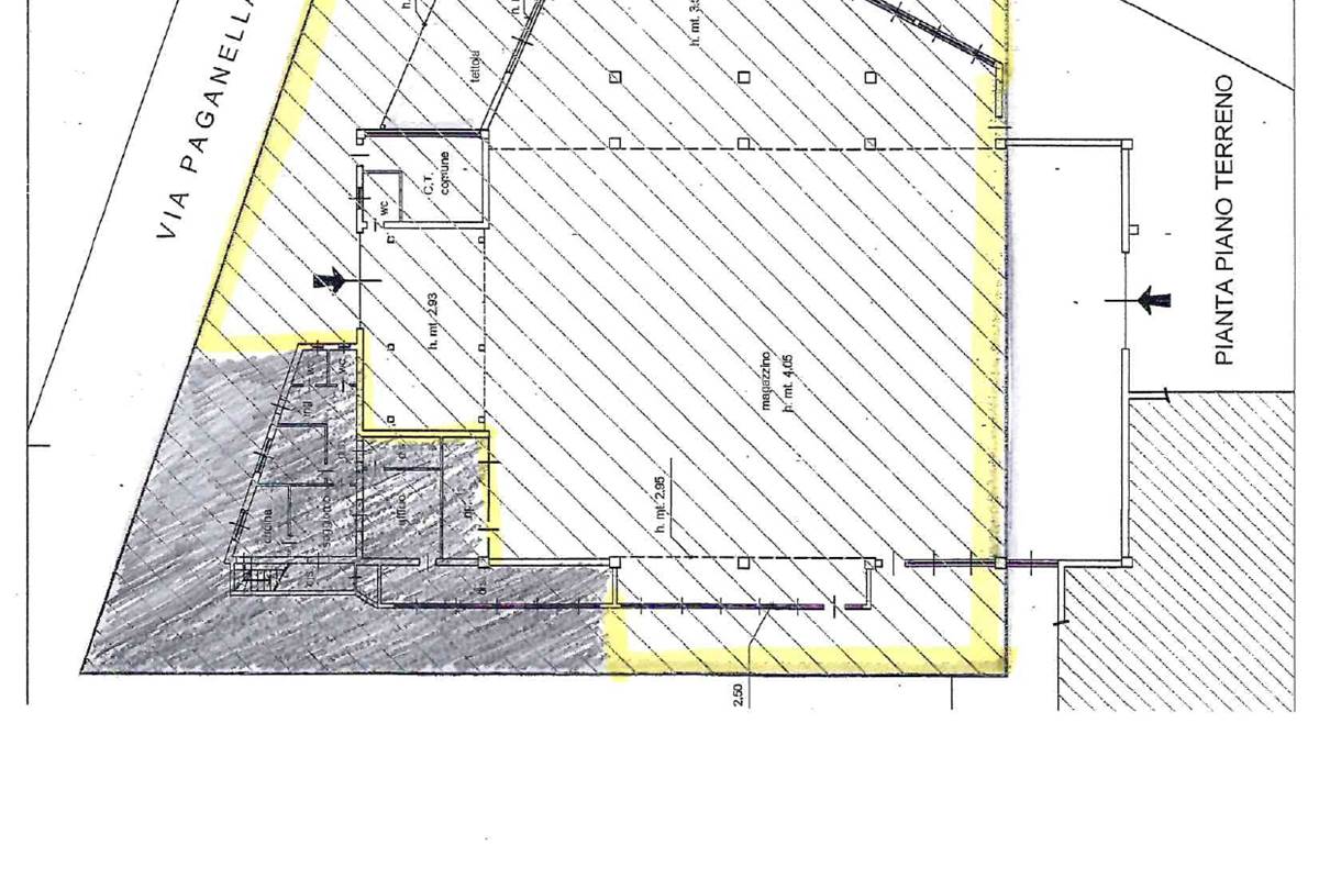 CAPANNONE COMMERCIALE/PRODUTTIVO CON AREA ESTERNA