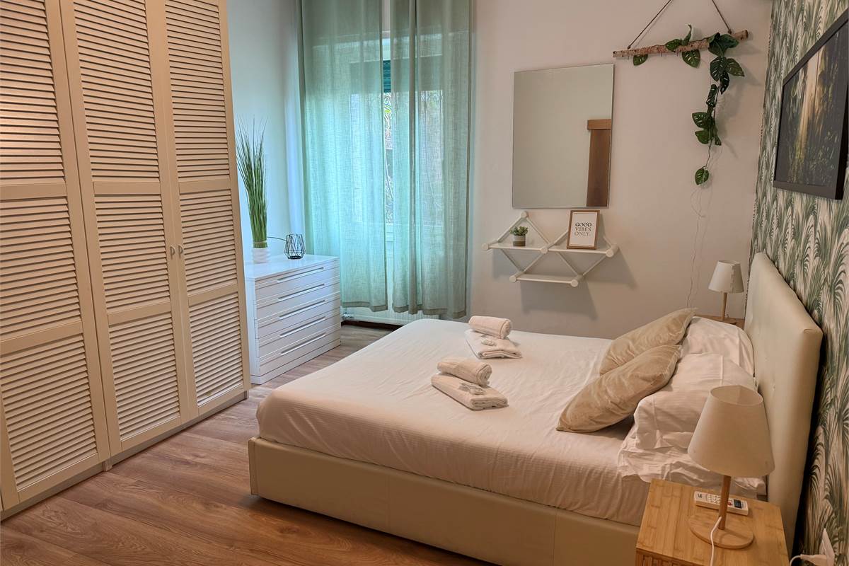 Como via Torno panoramico bilocale con cucina separata