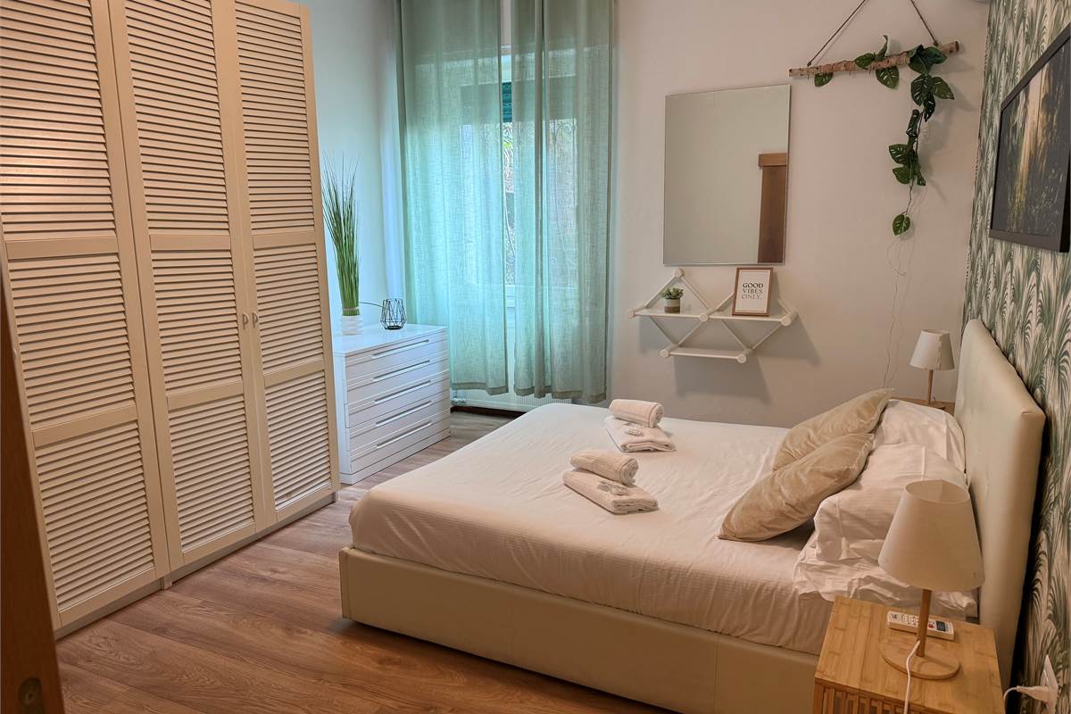 Como via Torno panoramico bilocale con cucina separata