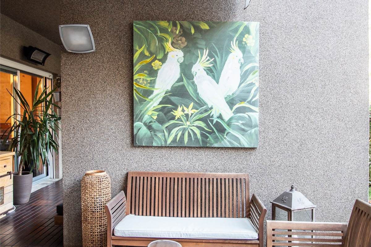 COMO BELLISSIMO TRILOCALE ARREDATO CON GIARDINO E PORTICO