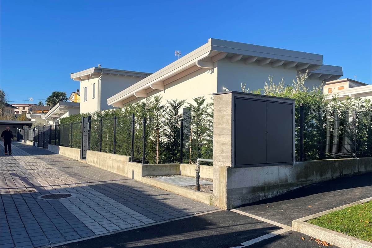 Cantù ULTIMA VILLA DI TESTA IN COSTRUZIONE