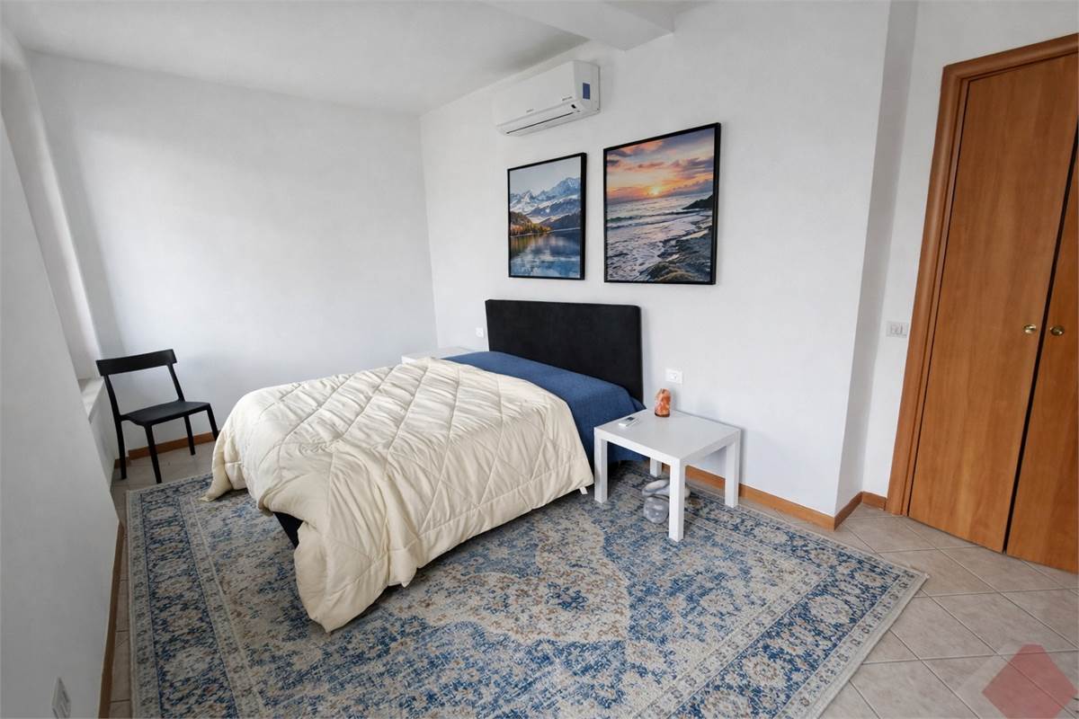 GUANZATE AMPIO BILOCALE ARREDATO A NUOVO A REDDITO 