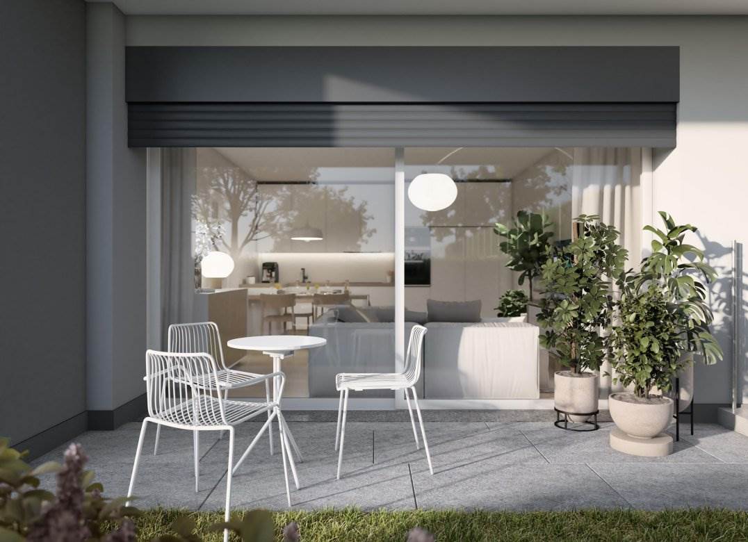 CADORAGO ELEGANTE QUADRILOCALE CON AMPIO GIARDINO