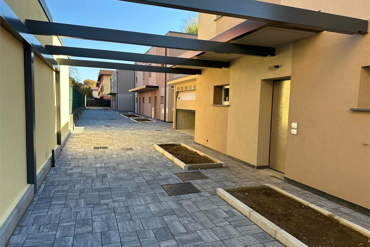 LIMIDO COMASCO NUOVA VILLETTA  A SCHIERA  DI TESTA