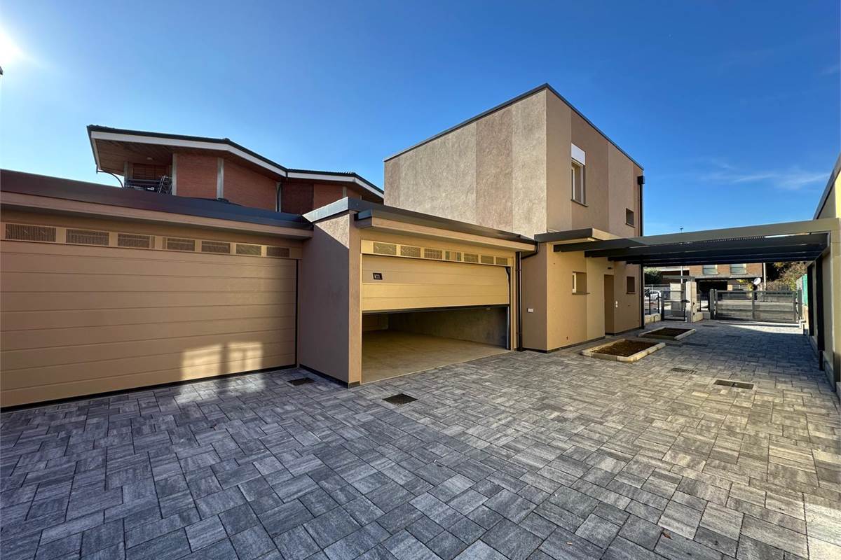 LIMIDO COMASCO NUOVA VILLETTA  A SCHIERA  DI TESTA